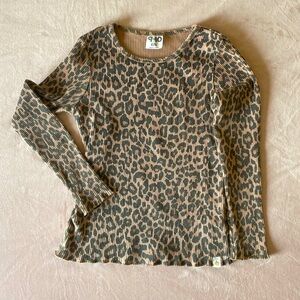 Cheetah long sleeve